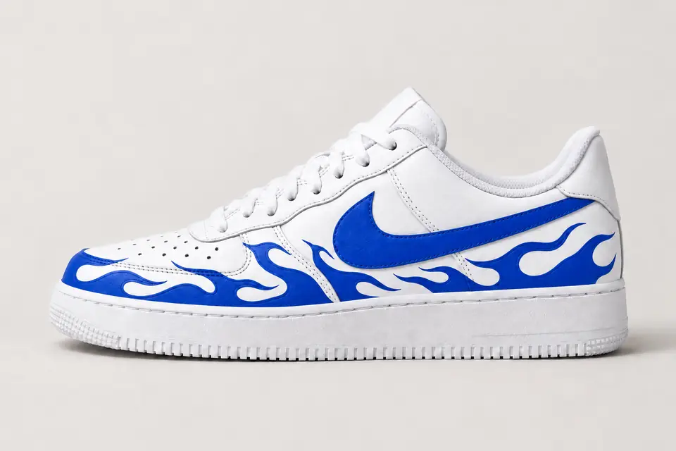 Air Force One Flamme coloris bleu, vue de profil